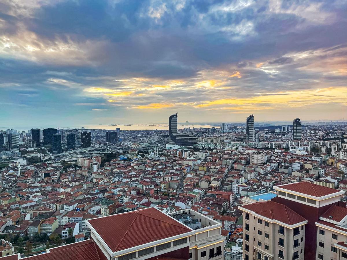 Emaar, Dinner At 102M With A View Of The Bosphorus Isztambul Kültér fotó